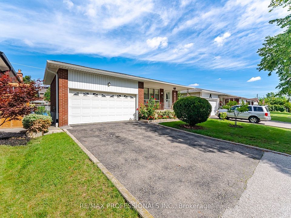 1st image of 19 Earldown Dr
