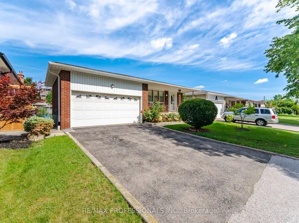 19 Earldown Dr, Toronto, ON M9R 2L4