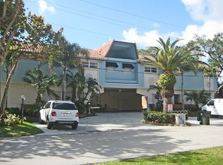 904 E Palm Ave, Boca Raton, FL 33432