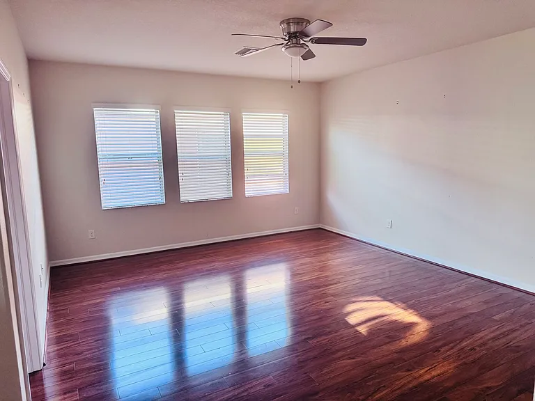 20204 Autumn Fern Ave — Photo 5