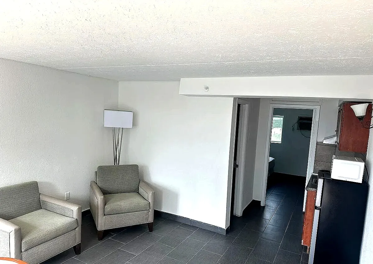 Building Photo - 2100 S Ocean Blvd #1