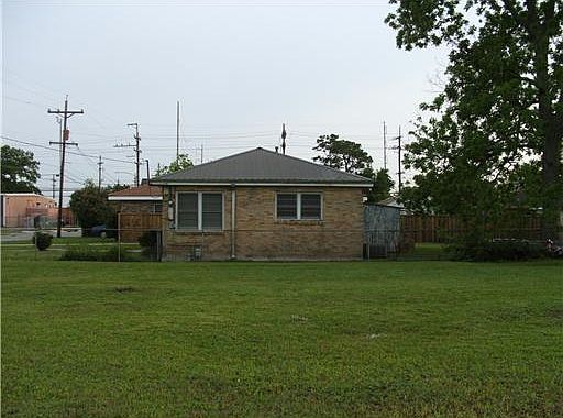 2nd image of 4316 Frenchmen St
