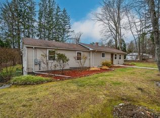 70 Leverett Rd, Amherst, MA 01002