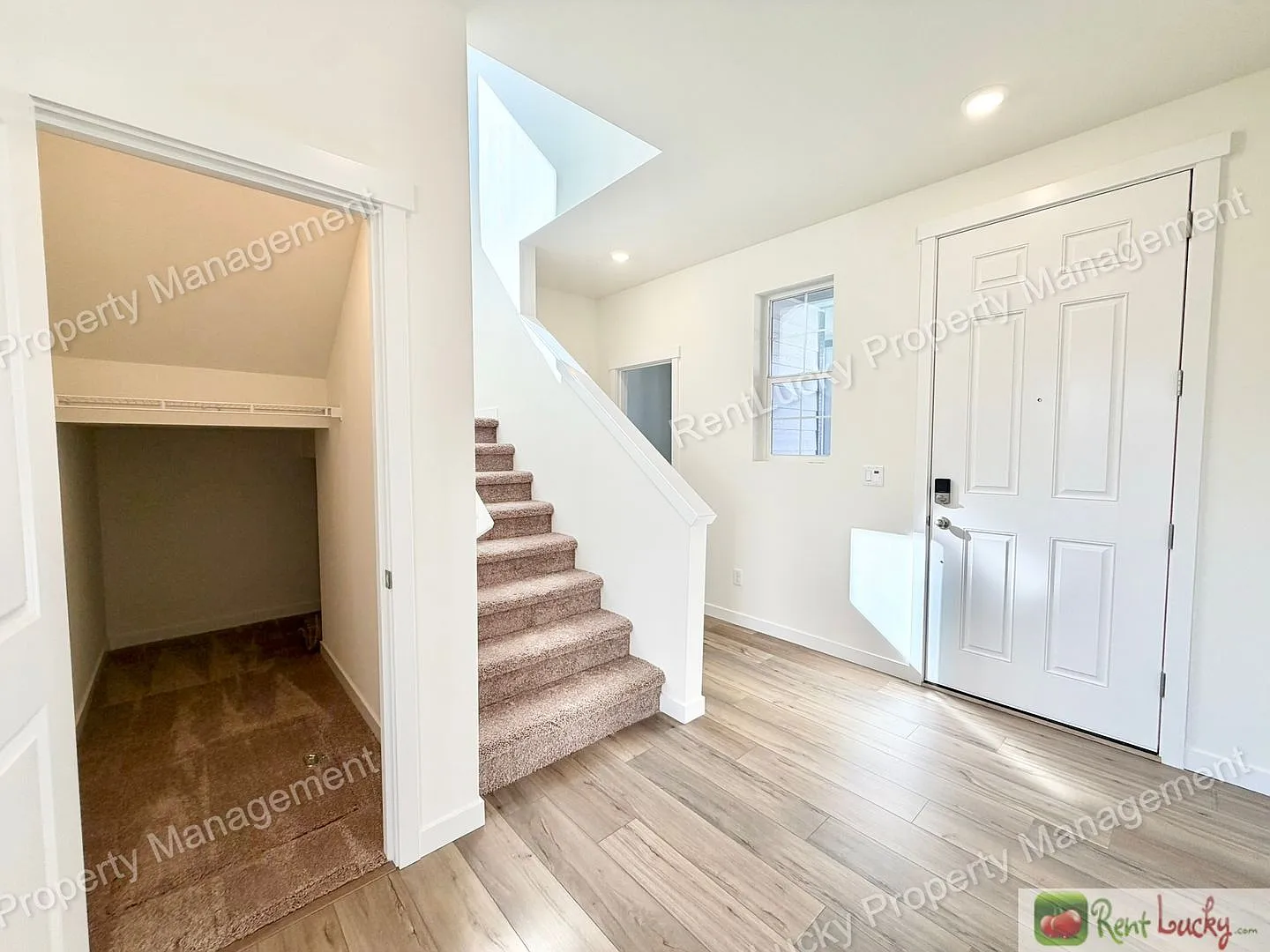 Newly Constructed 4 Bedroom Home in Bonney Lake with Mt. Rainier Views! — Photo 2