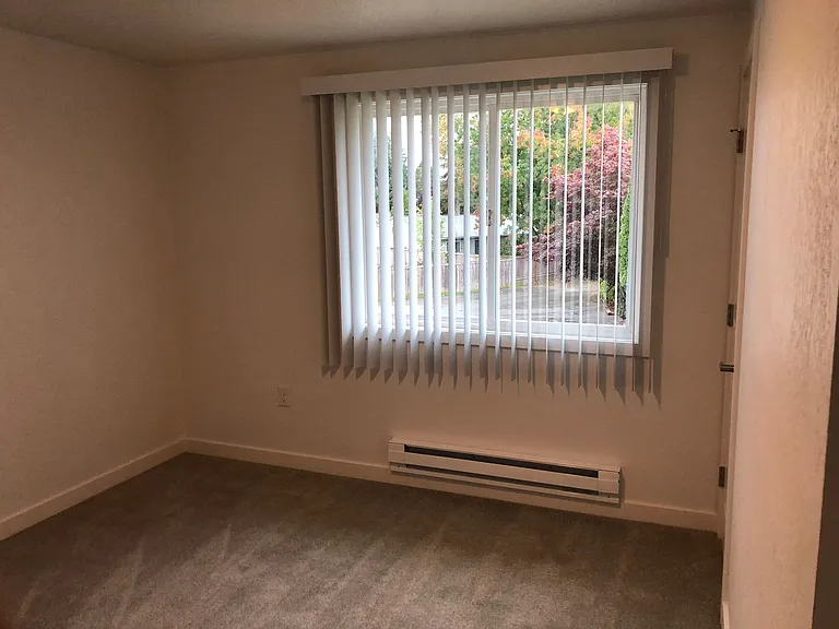18532 Blueberry Ln — Photo 11