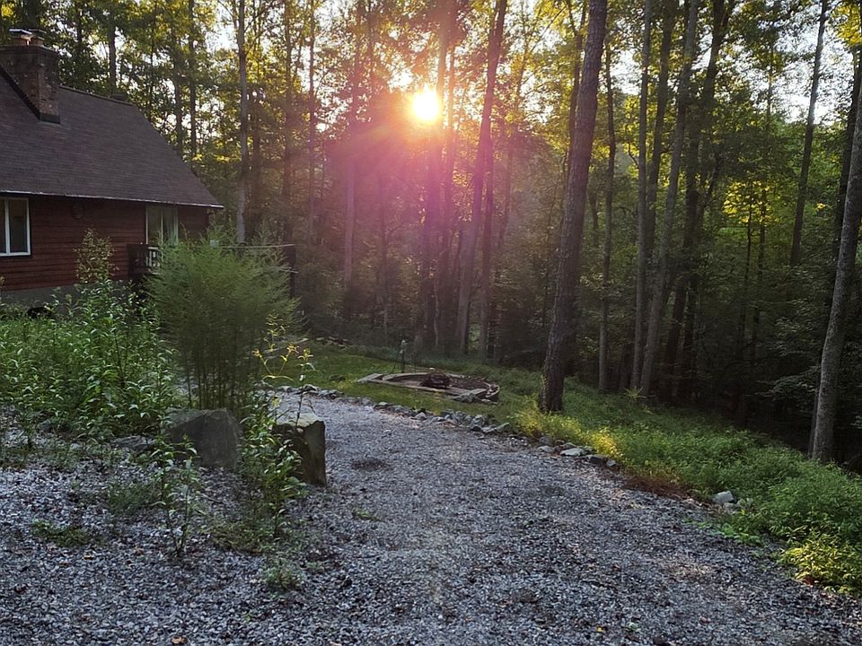 1st image of 17021 Maple Dr