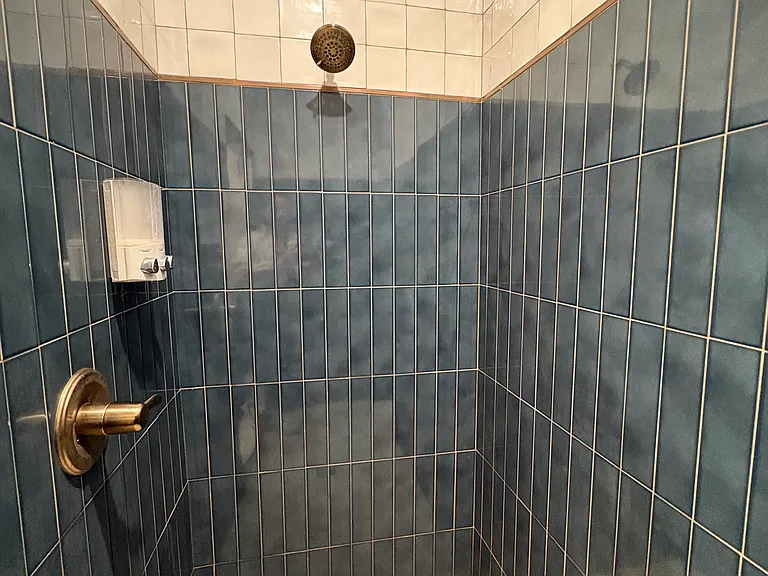 2105 W Easton St — Photo 12