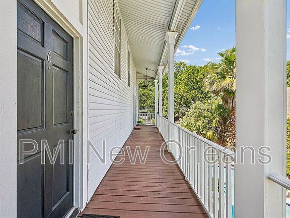 3rd image of 825 Louisiana Ave APT 6