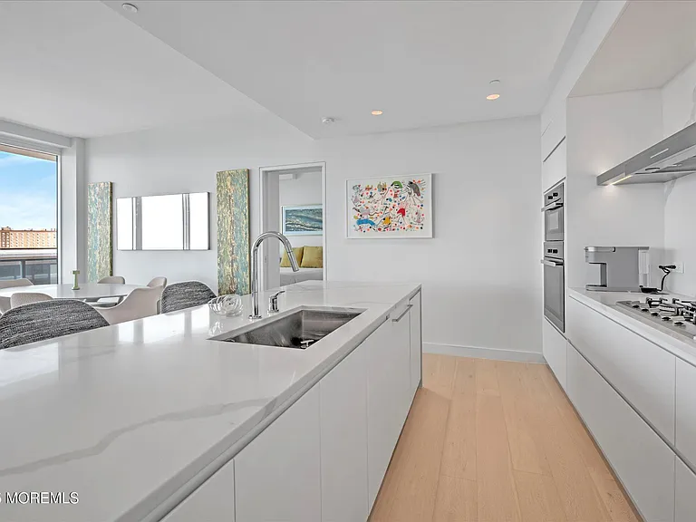 1101 Ocean Ave #603 — Photo 15