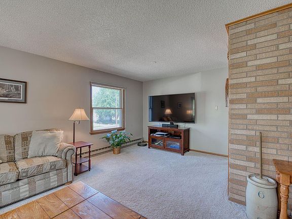 2nd image of 516 Highland Dr