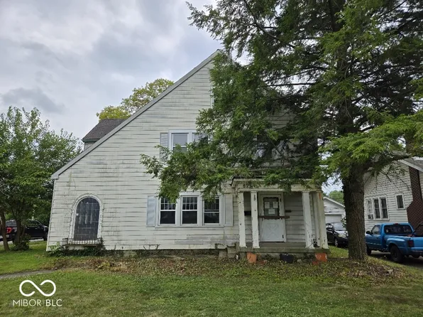 825 E 31st St, Anderson, IN 46016