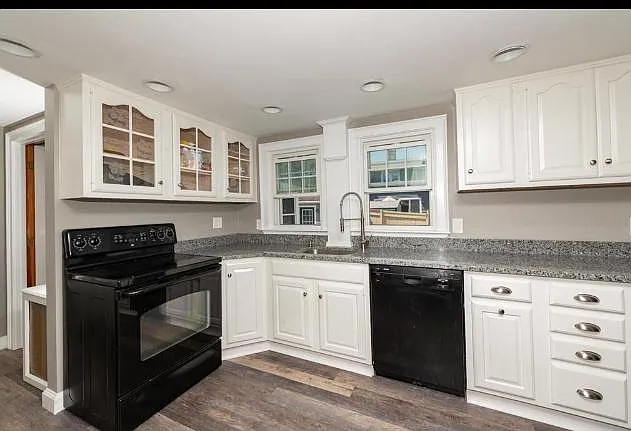 11 Richfield St — Photo 4