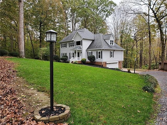1st image of 4705 Binwhe Ln #8