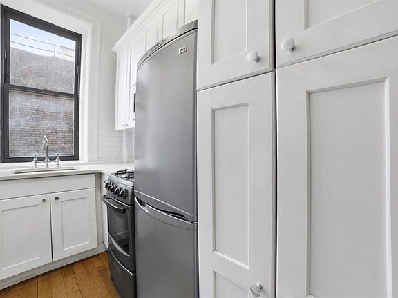 4th image of 57 W 75th St APT 5G