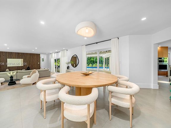 3rd image of 12050 Moss Ranch Rd