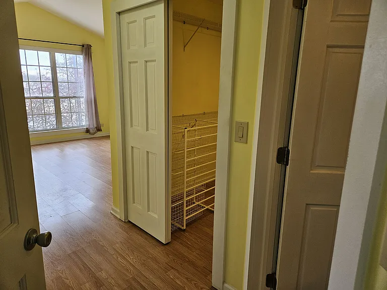 615 Woodhaven Dr — Photo 10