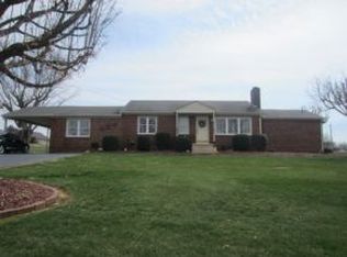 858 Gray Station Rd, Gray, TN 37615