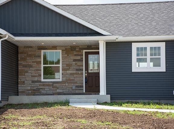 3rd image of 20024 Moonstone Ln