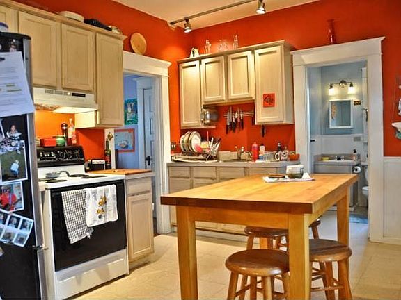Kitchen.. .again