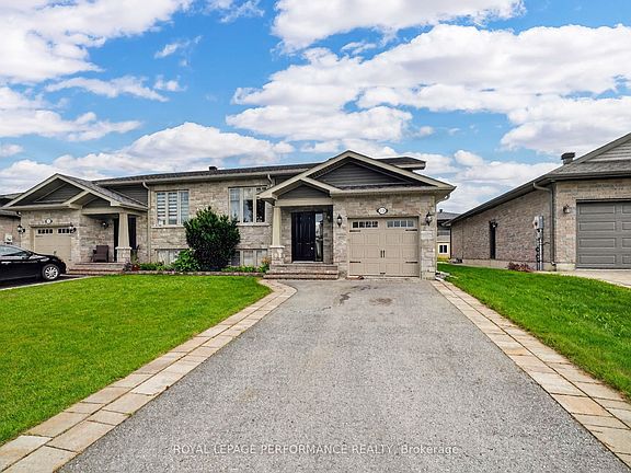 5th image of 2128 Tremblay Ave