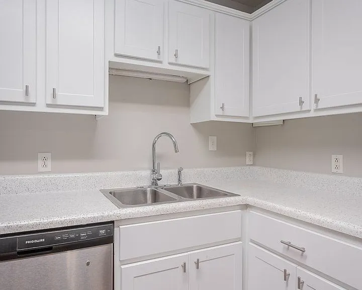 1704 Read Ave — Photo 8
