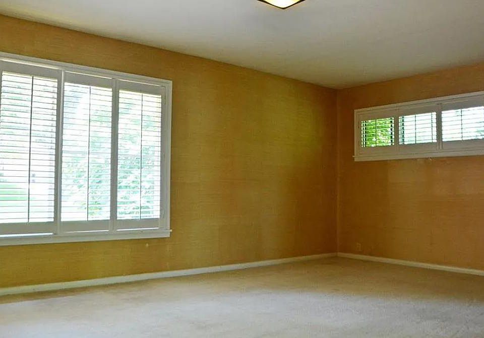 1st image of 631 Westwood Dr