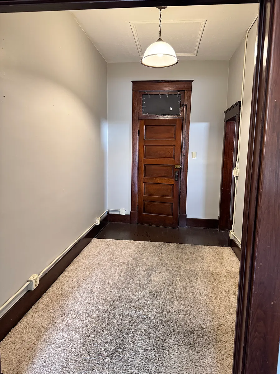 Building Photo - 408 Neosho St #3