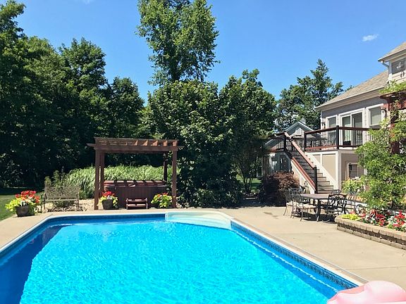 5th image of 6591 Irish Hills Dr