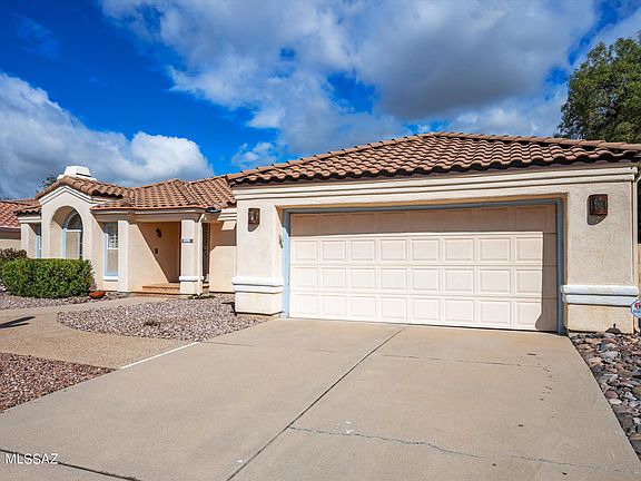 2nd image of 3390 W Canyon Flower Trl