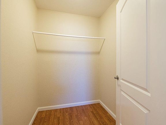 3rd image of 477 E Olive Ave
