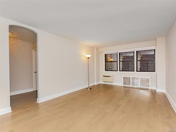5th image of 579 W 215th St APT 2E