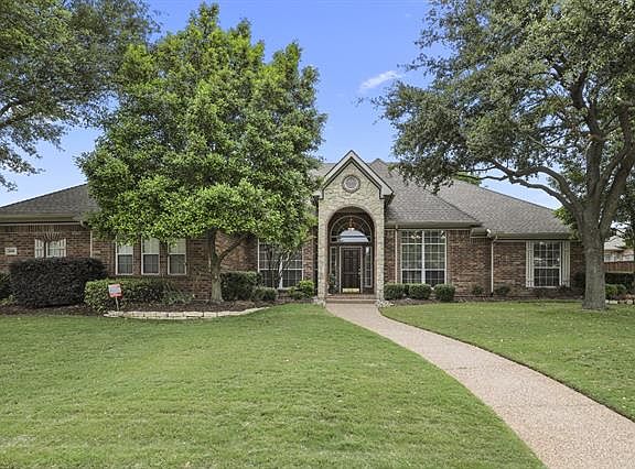 3rd image of 2608 Russwood Dr