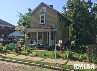 519 E 7th St, Davenport, IA 52803