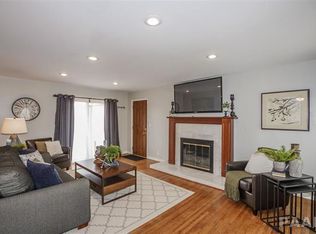 499 N Pleasant Hill Rd, East Peoria, IL 61611