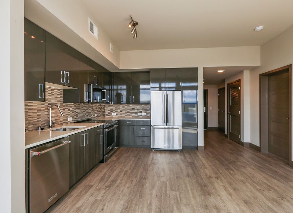 1st image of 655 Bradford St #436