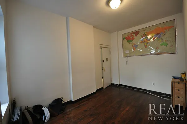 Rented by REAL New York | media 19