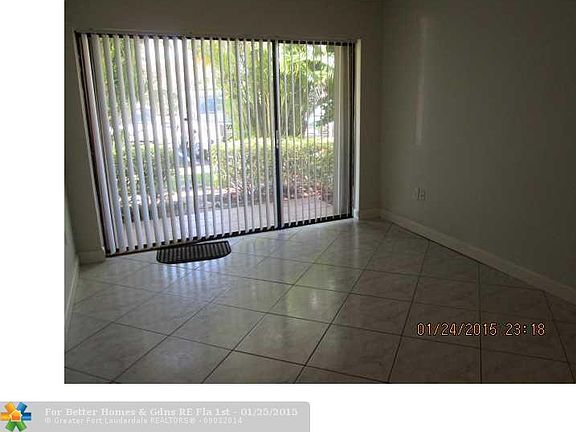 5th image of 701 NW 19th St APT 106