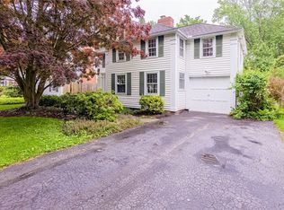 68 Colonial Village Rd, Rochester, NY 14625