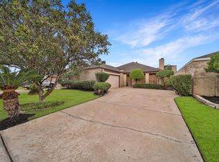 7043 Winkleman Rd, Houston, TX 77083