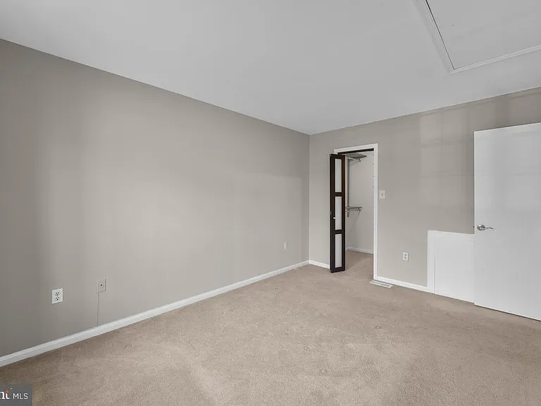 10129 Green Holly Ter — Photo 20