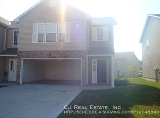 1607 NW Garrett Dr, Blue Springs, MO 64015