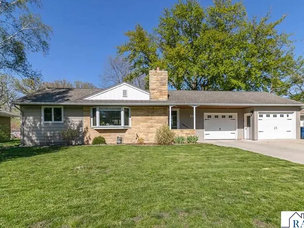 24 Bianchi Dr, New Ulm, MN 56073