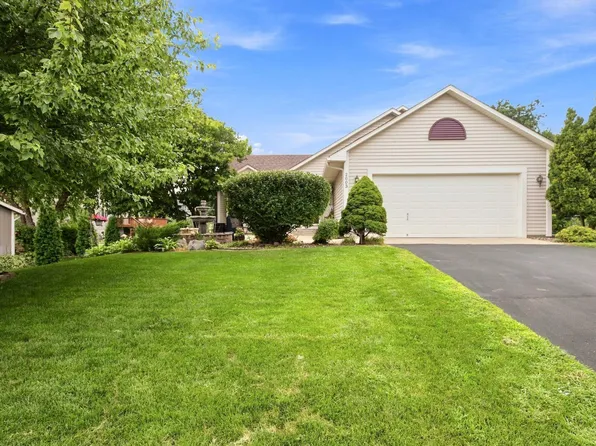 2003 Ponds Way, Shakopee, MN 55379