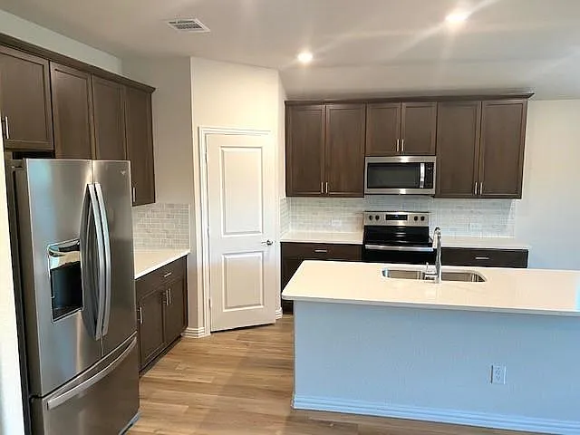 1902 Canyon Ln — Photo 15