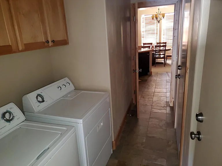 5949 N Market St #G — Photo 15