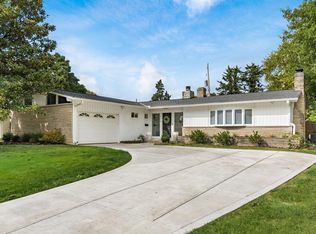 1800 Merriweather Dr, Columbus, OH 43221