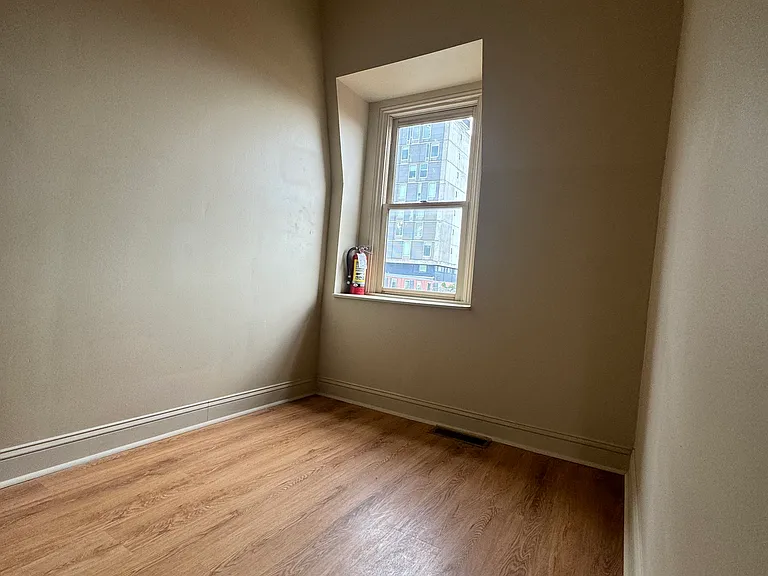 1542 N 15th St #5 — Photo 25