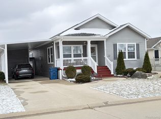 16106 Lancaster Way, Holly, MI