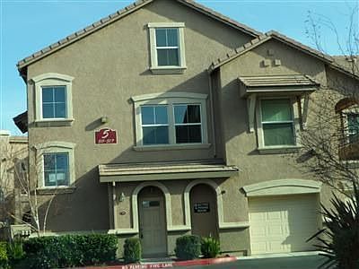 2nd image of 5350 Dunlay Dr Unit 513