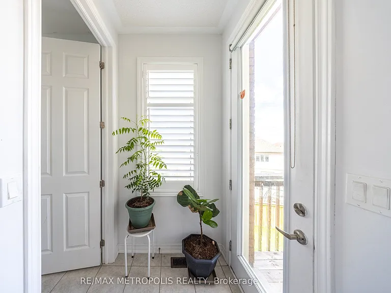 36 Michaelis St — Photo 20